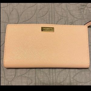 ♠️♠️ Kate Spade Wallet ♠️♠️